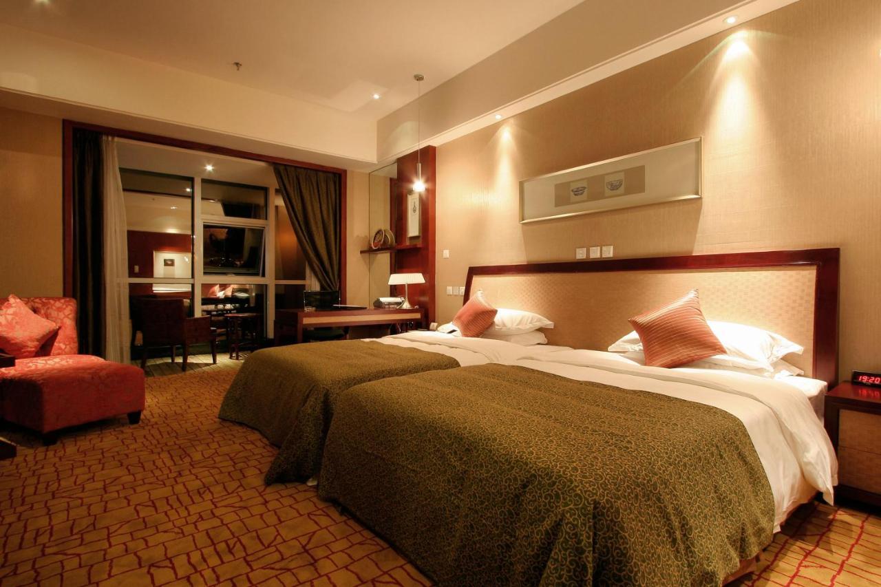 Empark Grand Hotel Куньмин Экстерьер фото