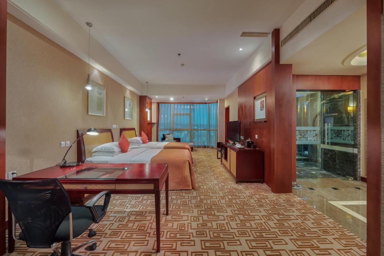 Empark Grand Hotel Куньмин Экстерьер фото